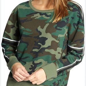 SANCTUARY BACKTRACK CAMO FLEECE SWEATSHIRT
